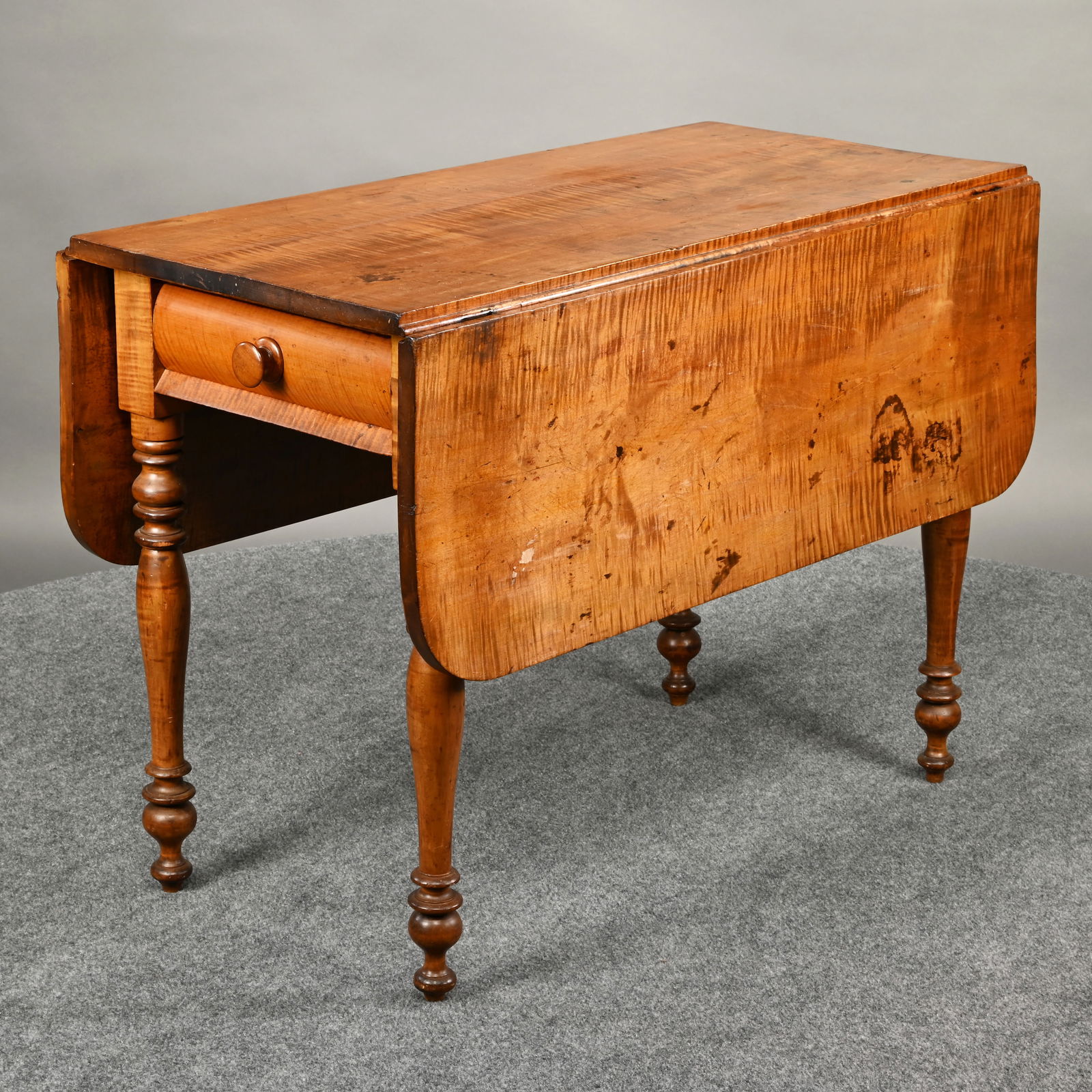 Sheraton Tiger Maple Pembroke Table (1 of 9)