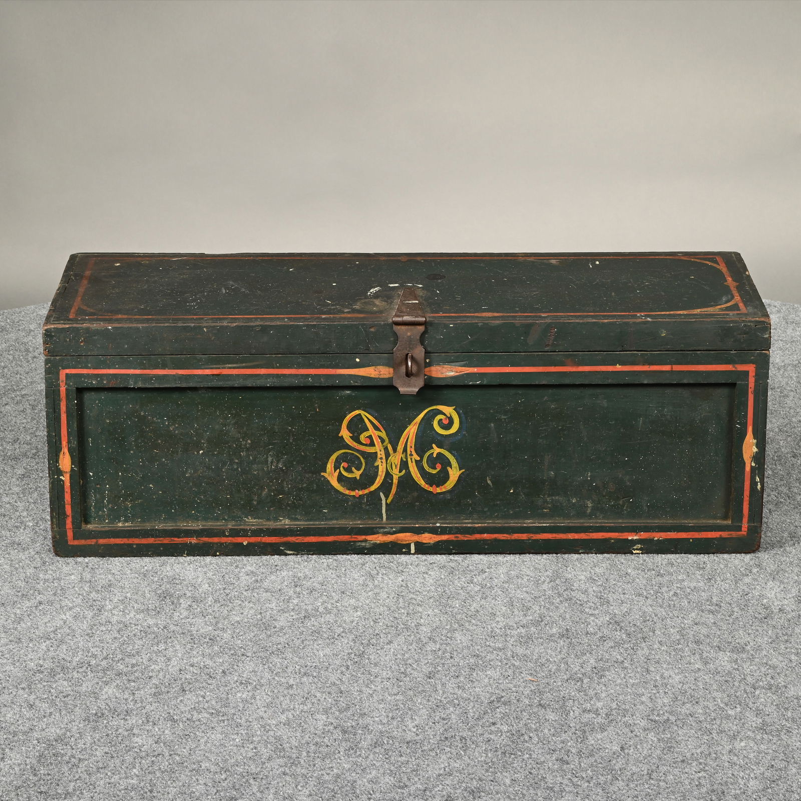 American Paint-Decorated Pine Storage Box - 2