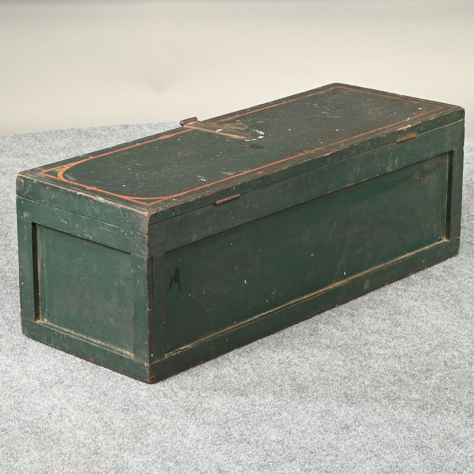 American Paint-Decorated Pine Storage Box - 4