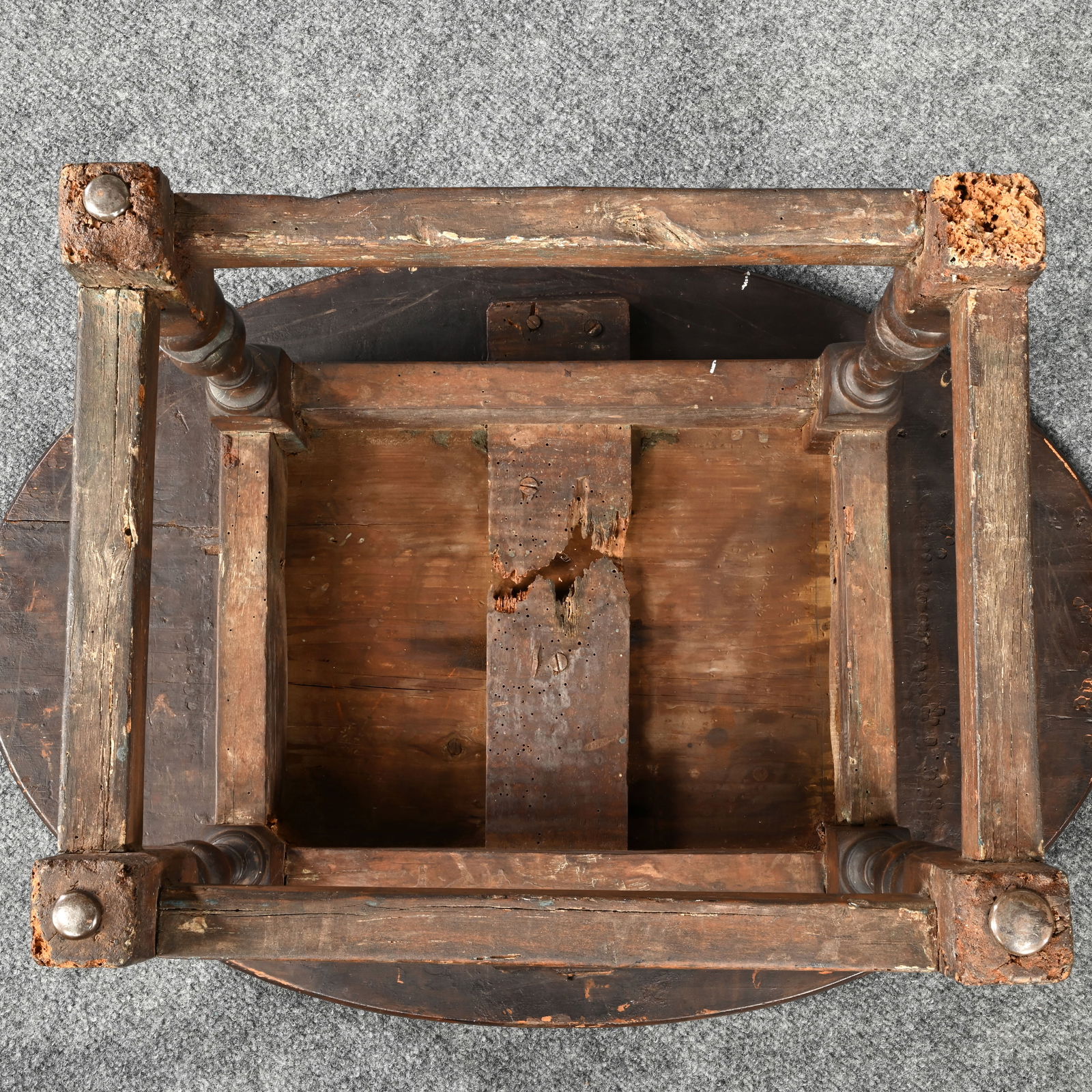 New England Pine and Maple Oval Tap Table - 10