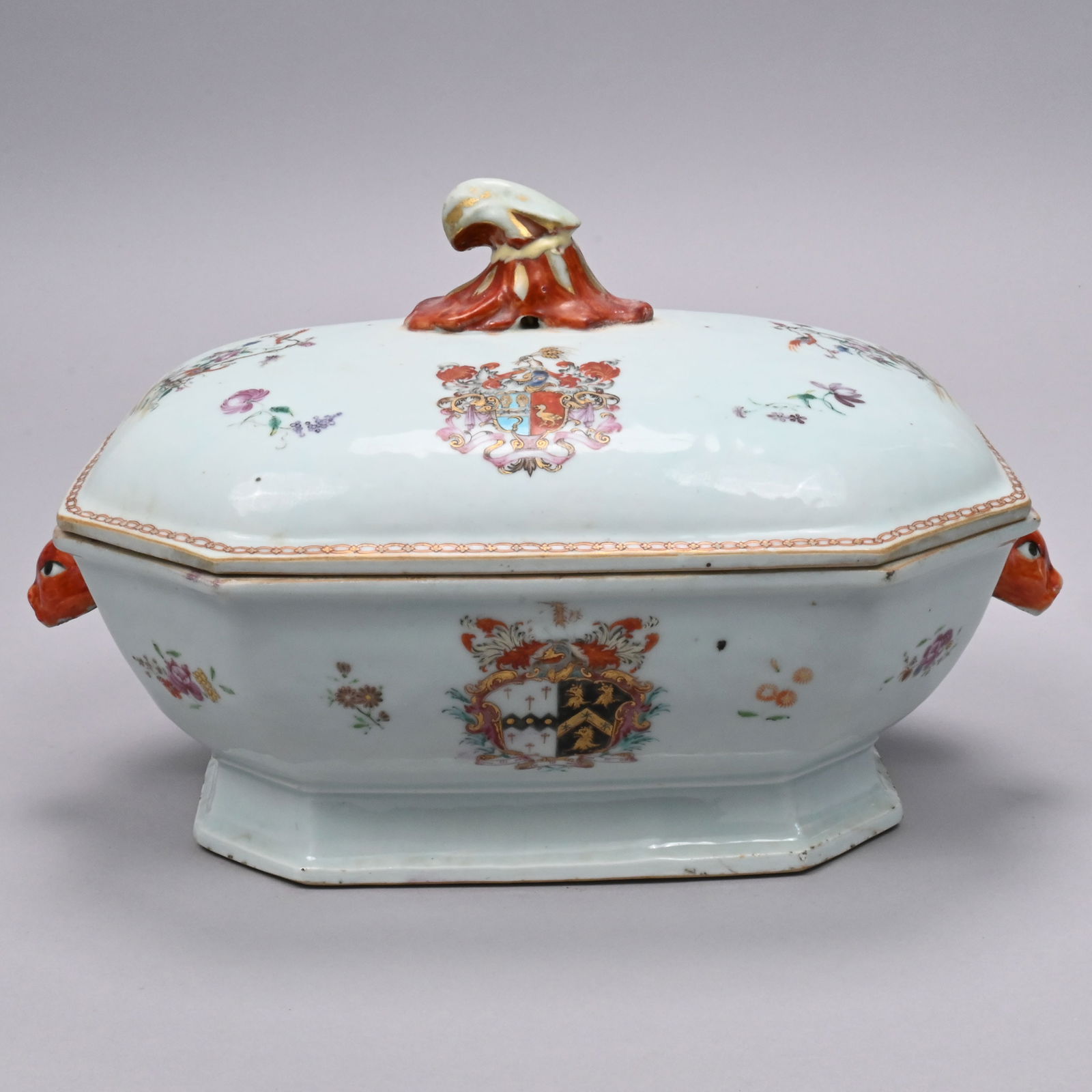 Chinese Export Porcelain Armorial Tureen - 3