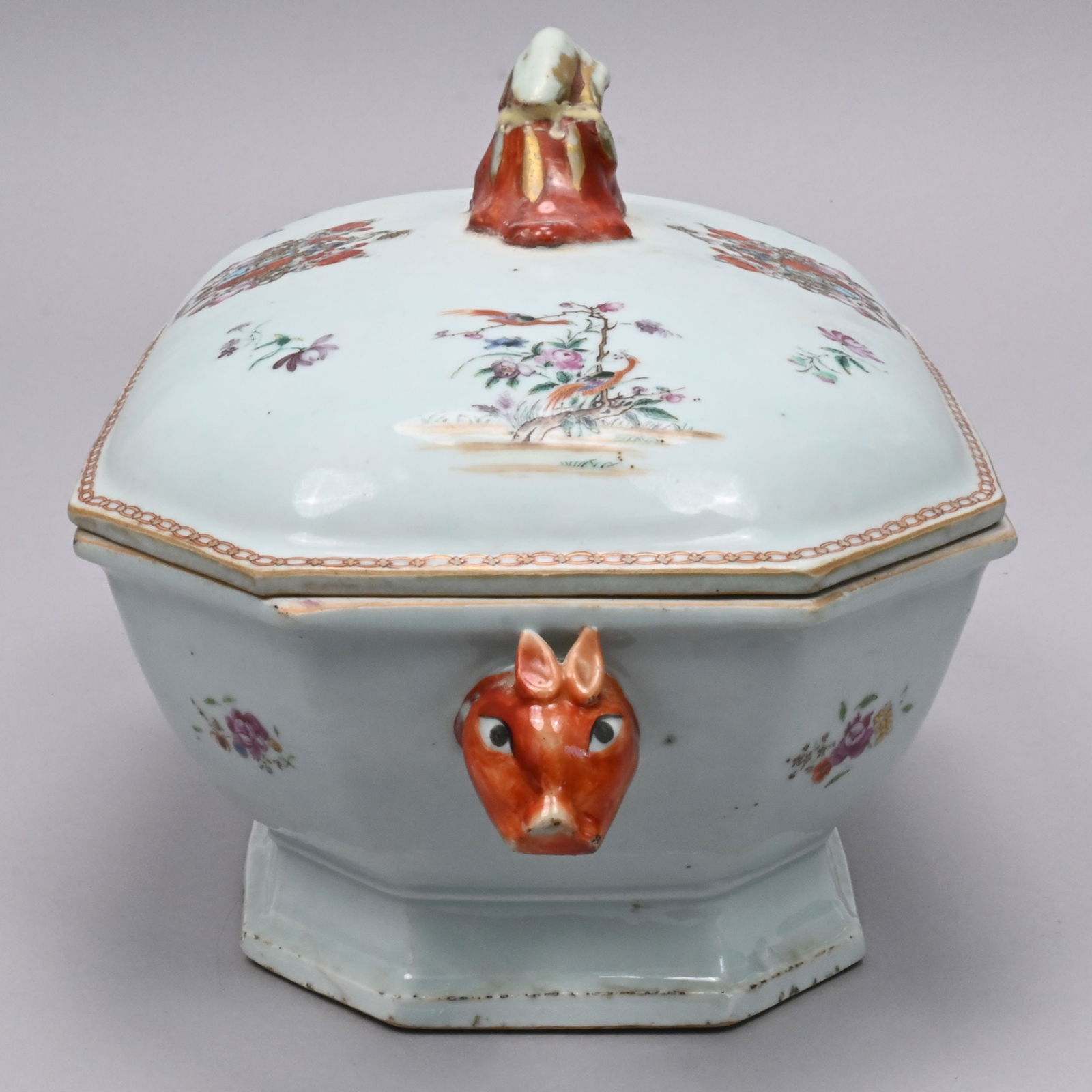 Chinese Export Porcelain Armorial Tureen - 4