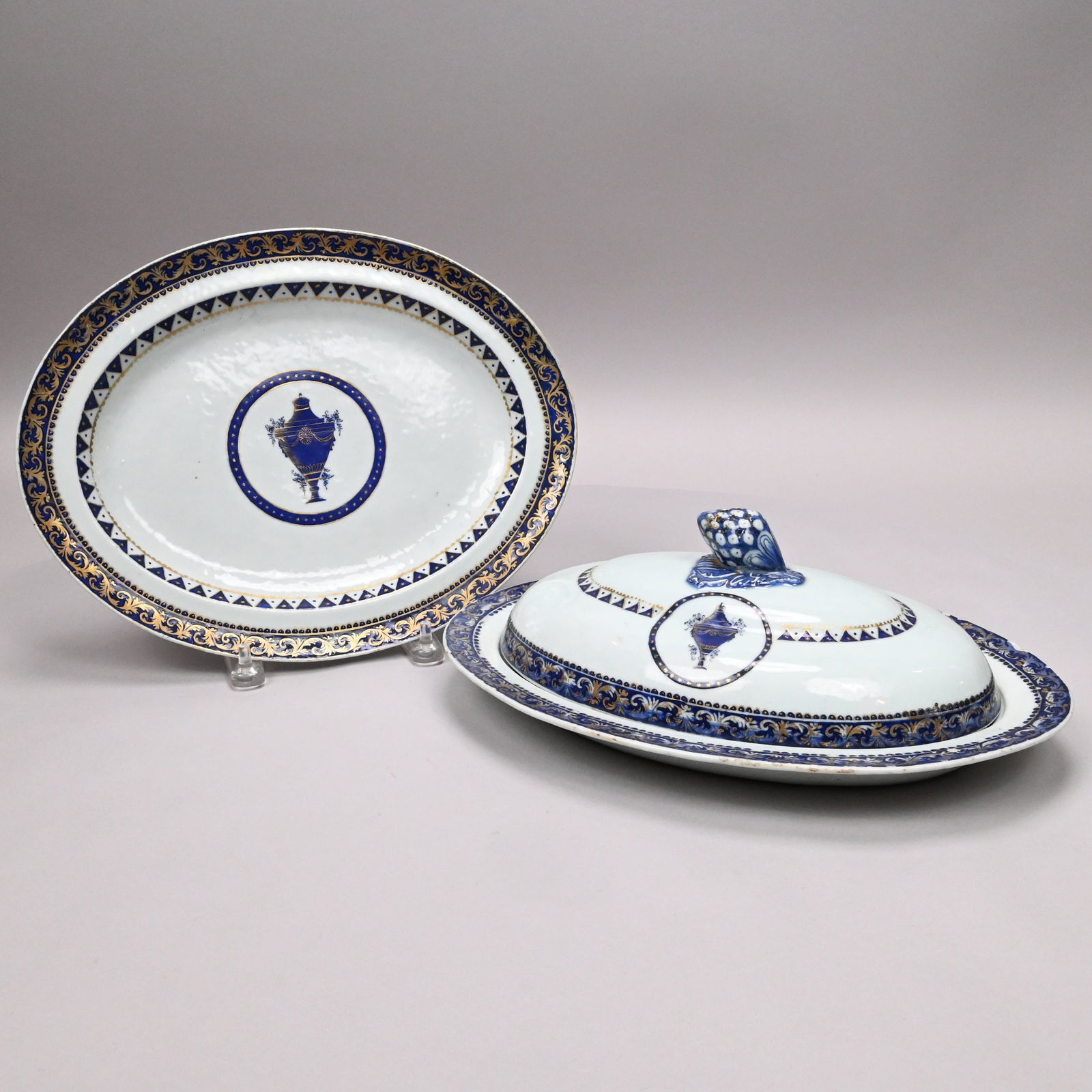 Chinese Export Porc Dish, Commodore Richard Dale: Chinese Export Porcelain Blue and Gilt-Decorated Dish, Cover and Stand From the Commodore Richard Dale Service, Philadelphia, Pennsylvania, Circa 1700. Dish and cover: H: 4.5 in., L: 13.375 in., W: