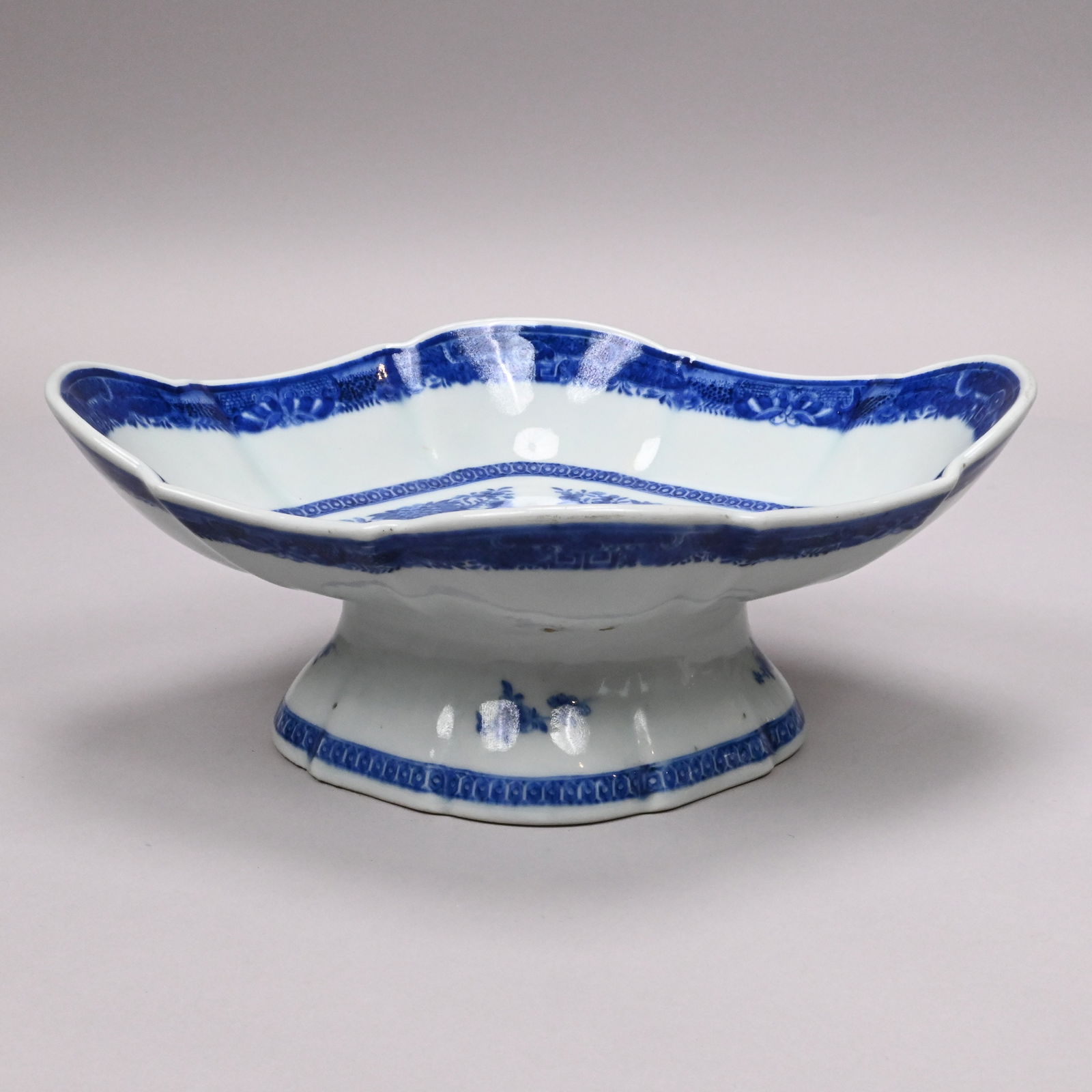 Pr Chinese Export Crested Blue Fitzhugh Compotes - 2