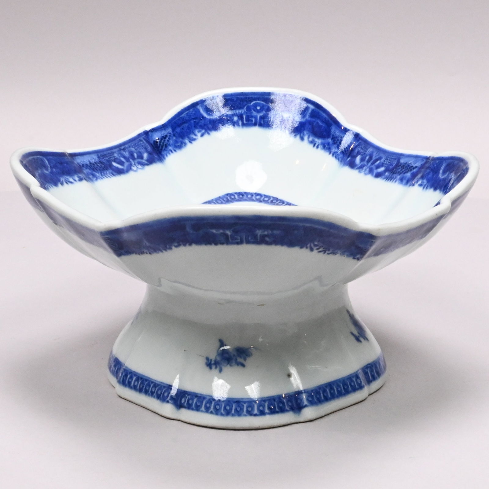 Pr Chinese Export Crested Blue Fitzhugh Compotes - 5