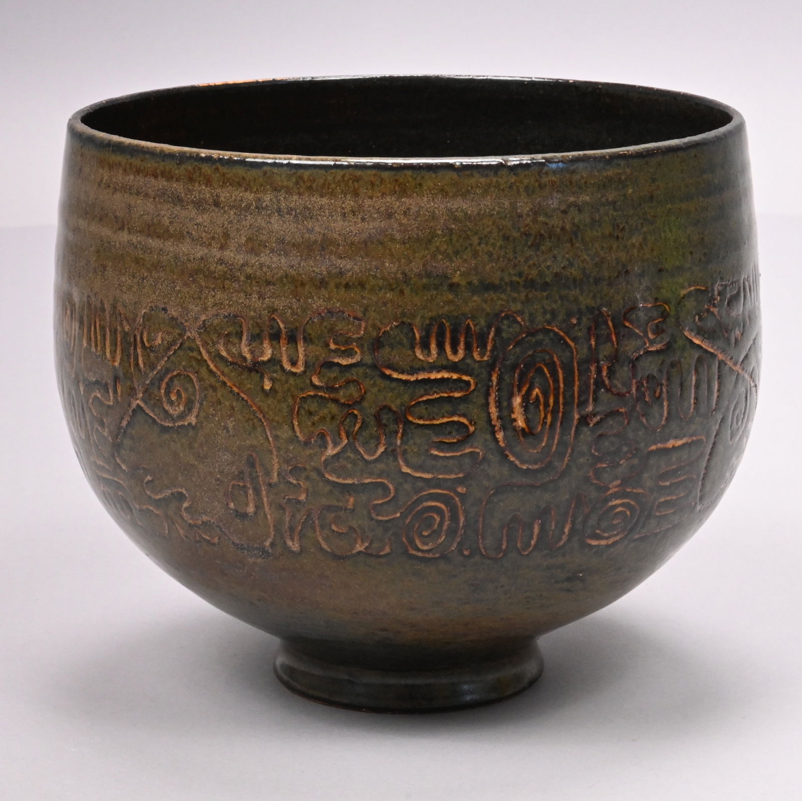 Edwin O. and Mary G. Scheier - Stoneware Bowl (1 of 7)