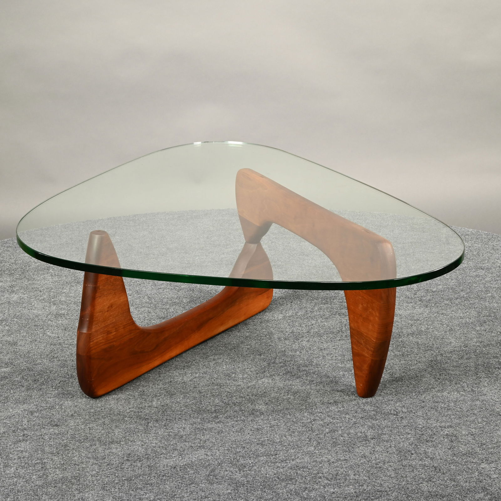 Isamu Noguchi - Model IN-50 Coffee Table - 2
