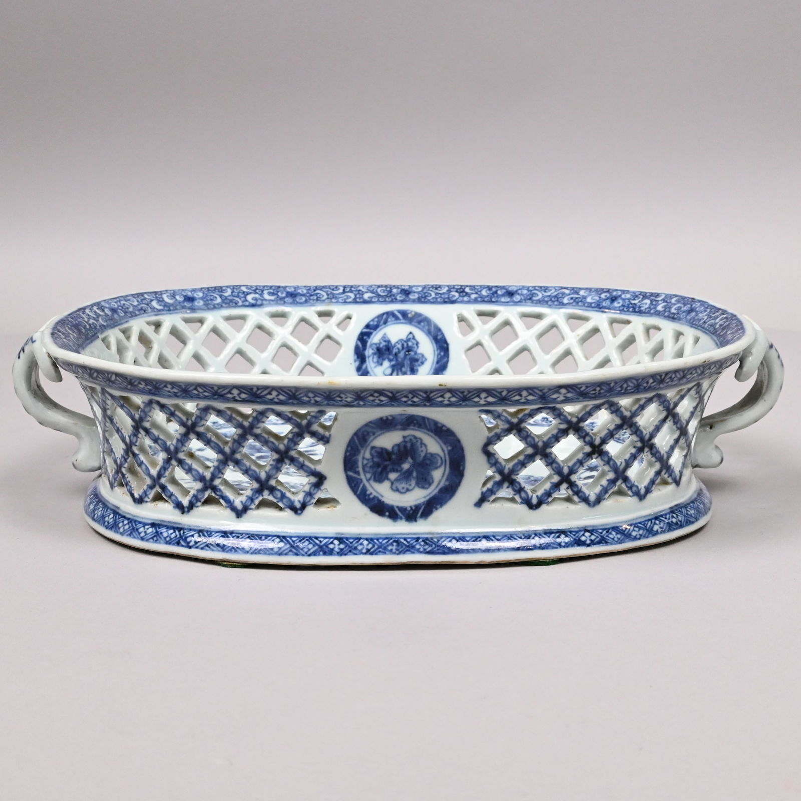 Chinese Export Porcelain Chestnut Basket, Qianlong (1 of 4)