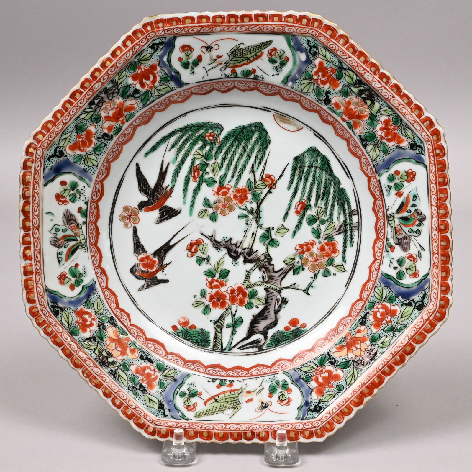 Chinese Export Porcelain Octagonal Plate, Kangxi (1 of 3)