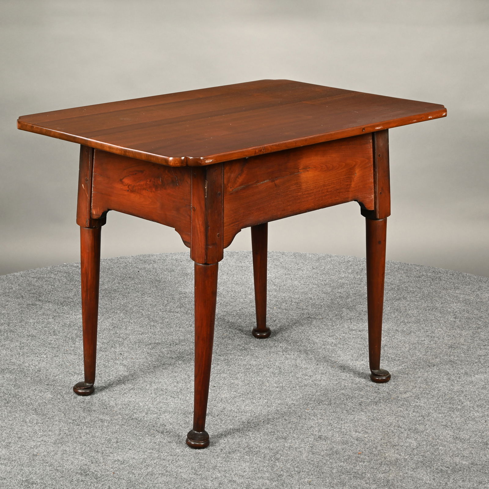 American Queen Anne Walnut Tavern Table - 5