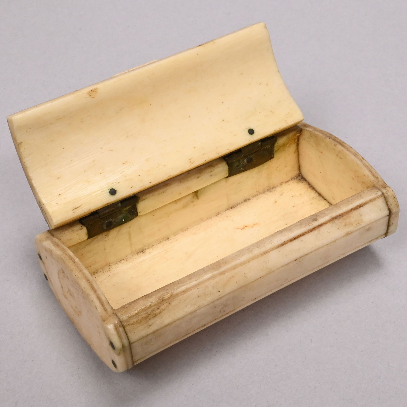 Six Inuit Carved Walrus and Whalebone Objects - 17