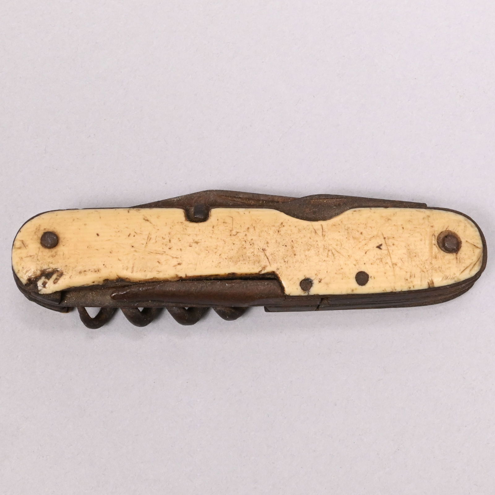 Six Inuit Carved Walrus and Whalebone Objects - 18