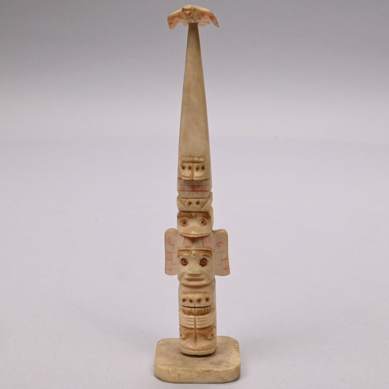 Six Inuit Carved Walrus and Whalebone Objects - 5