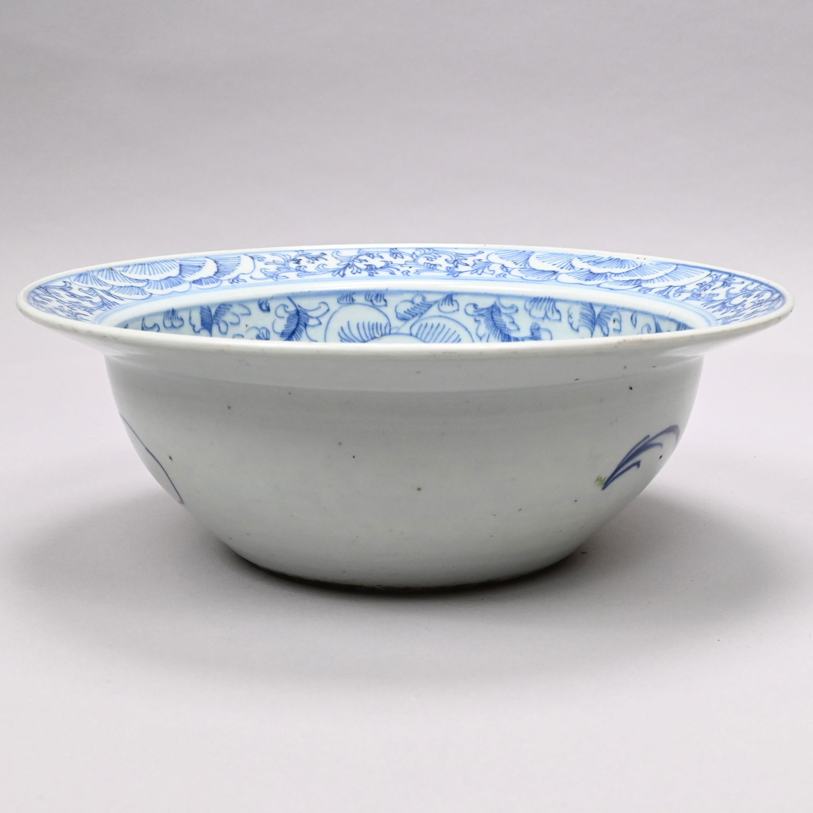 Chinese Export Porcelain Peony Scroll Basin - 4