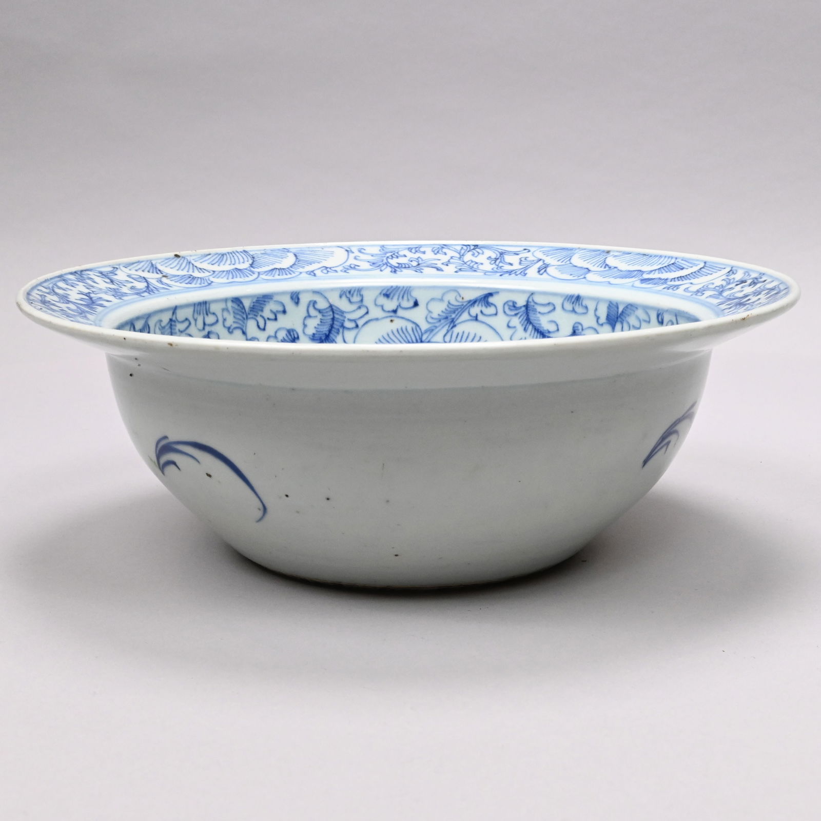 Chinese Export Porcelain Peony Scroll Basin - 5