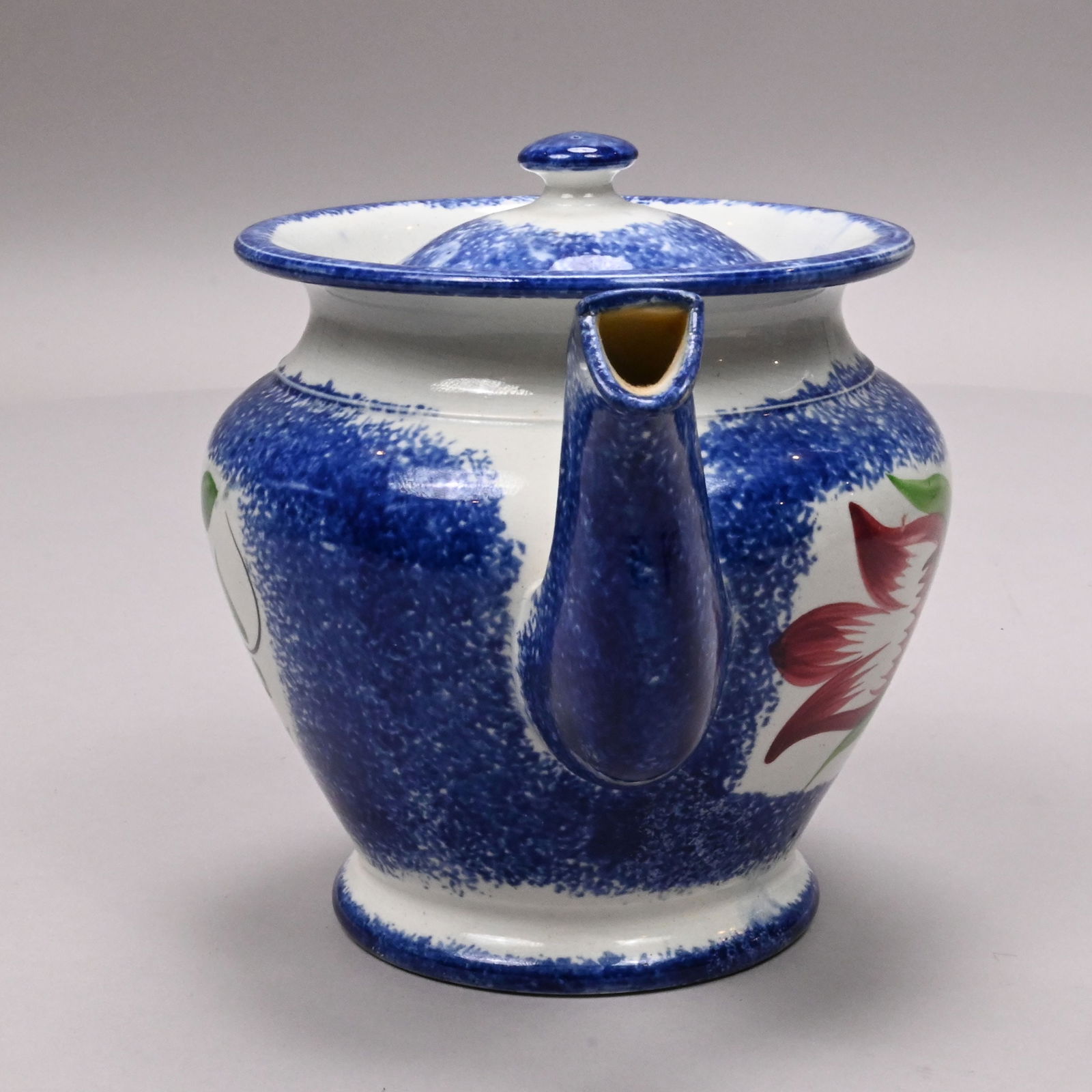 Four British Spatterware Serving Wares - 11