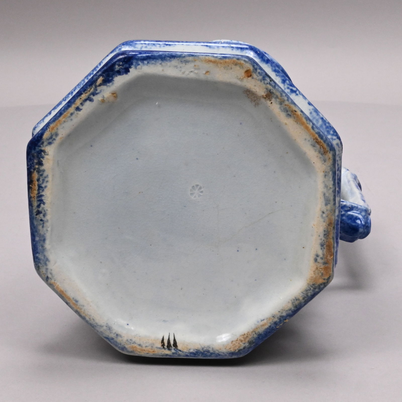 Four British Spatterware Serving Wares - 17