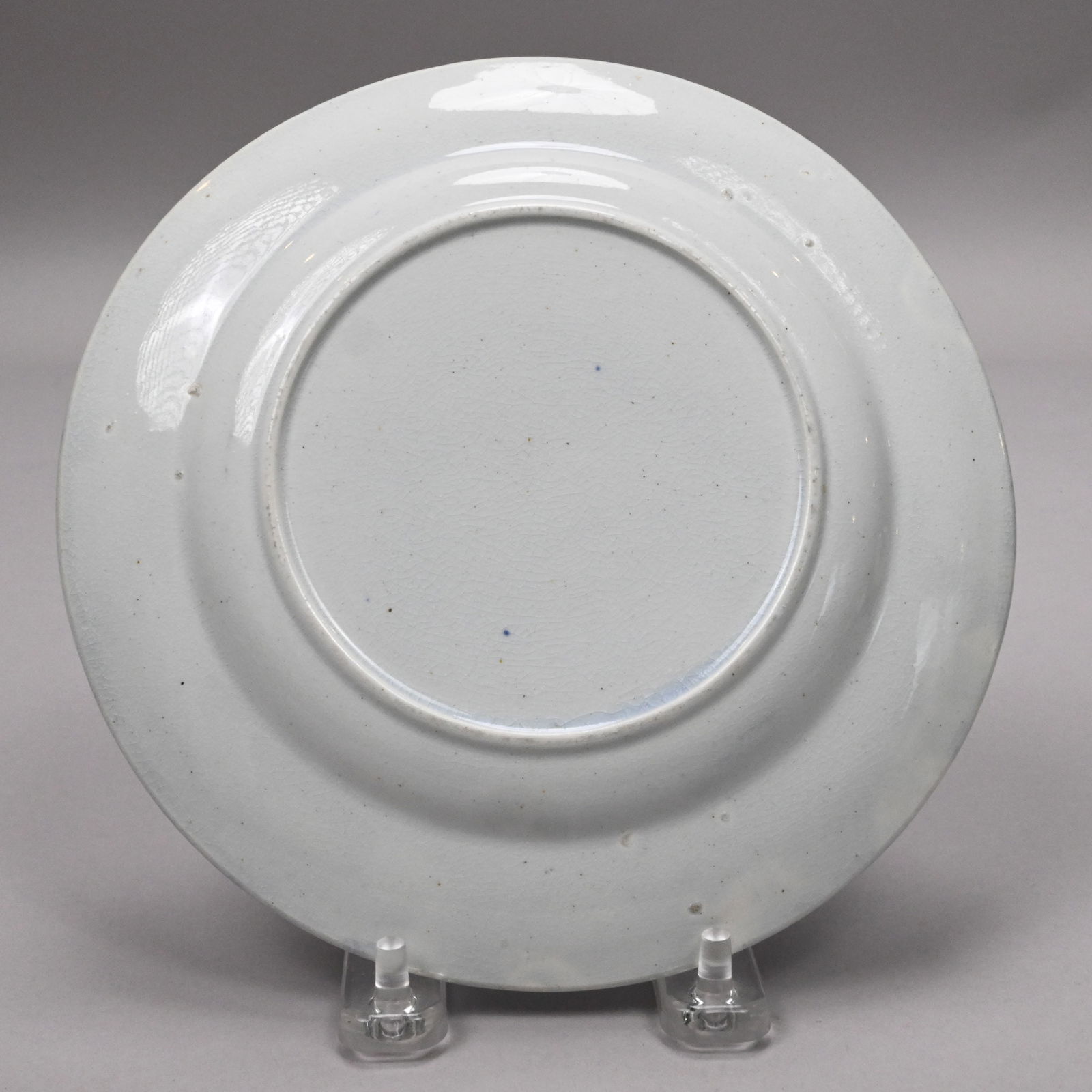 Eight British Spatterware 'Peafowl' Plates - 10