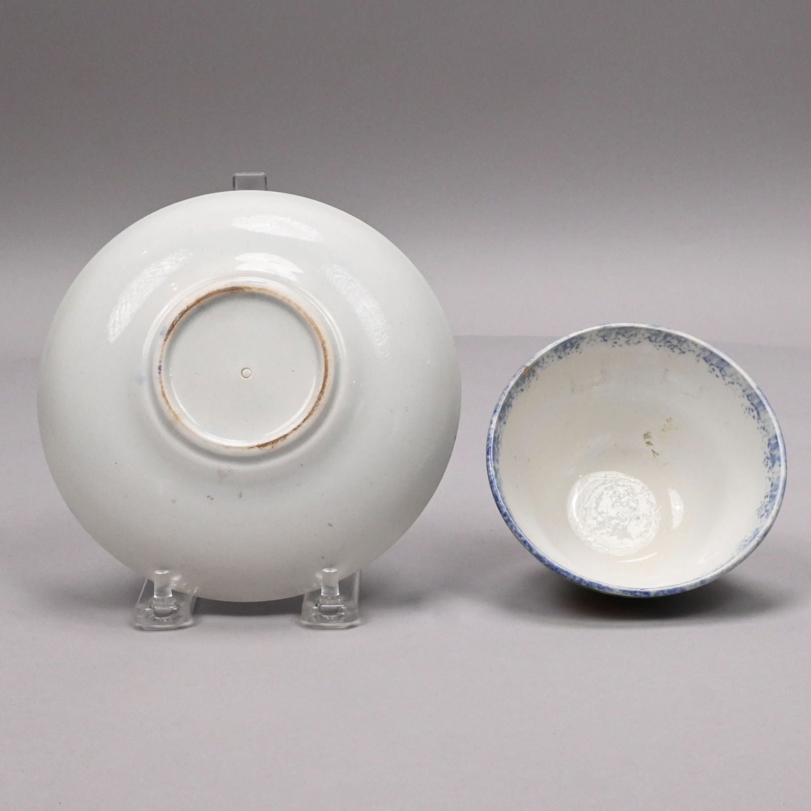 Five British Spatterware Handleless Cups & Saucers - 9