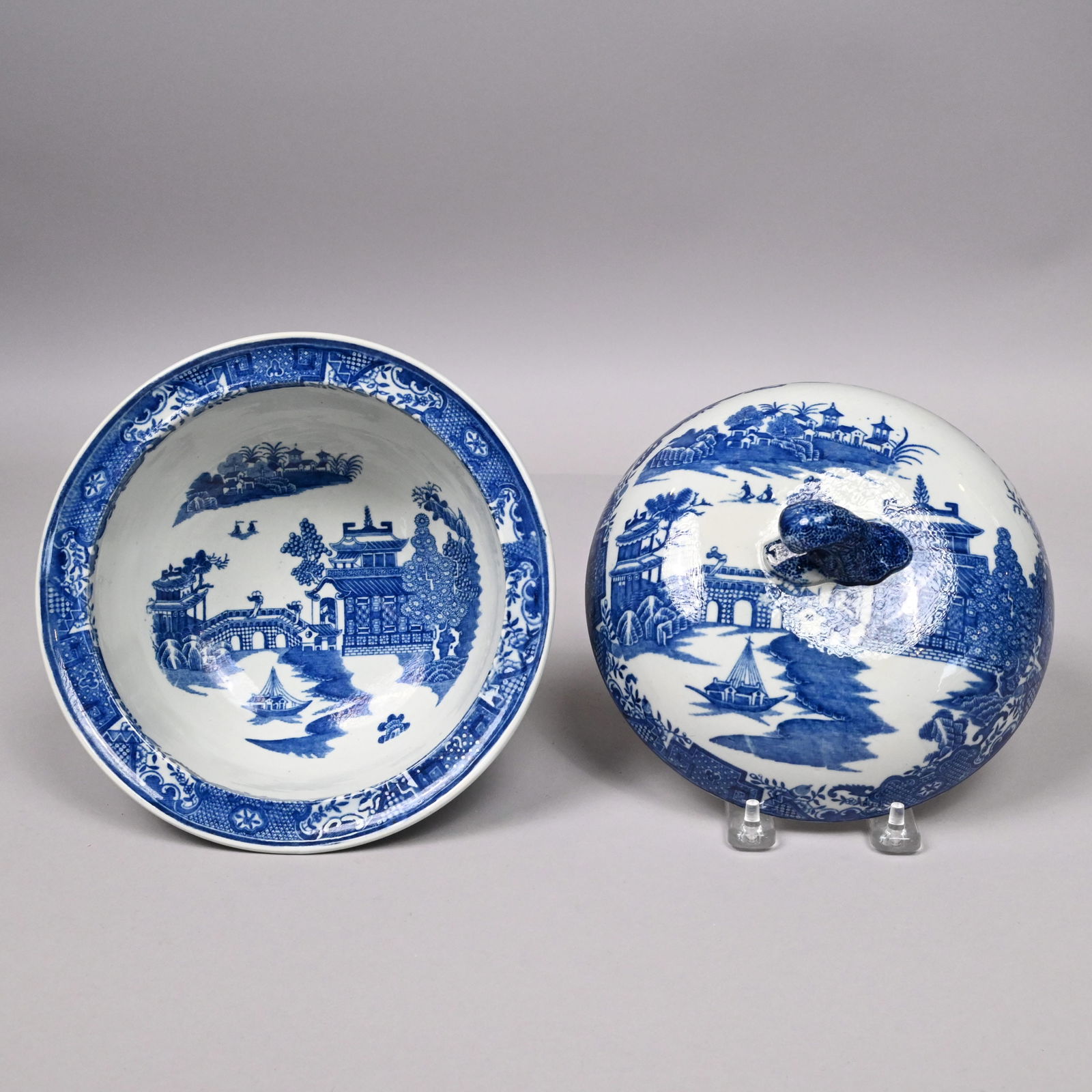 English Pearlware Chinoiserie Supper Set - 12