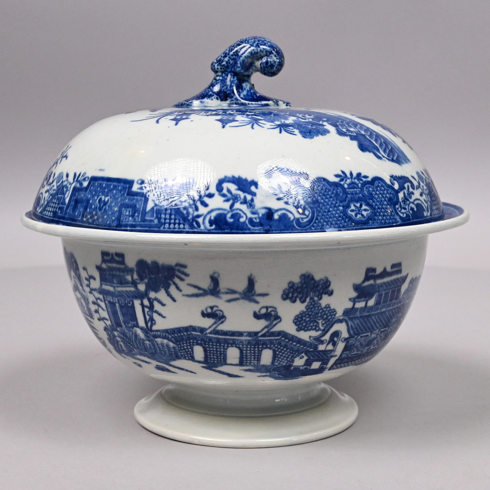 English Pearlware Chinoiserie Supper Set - 8