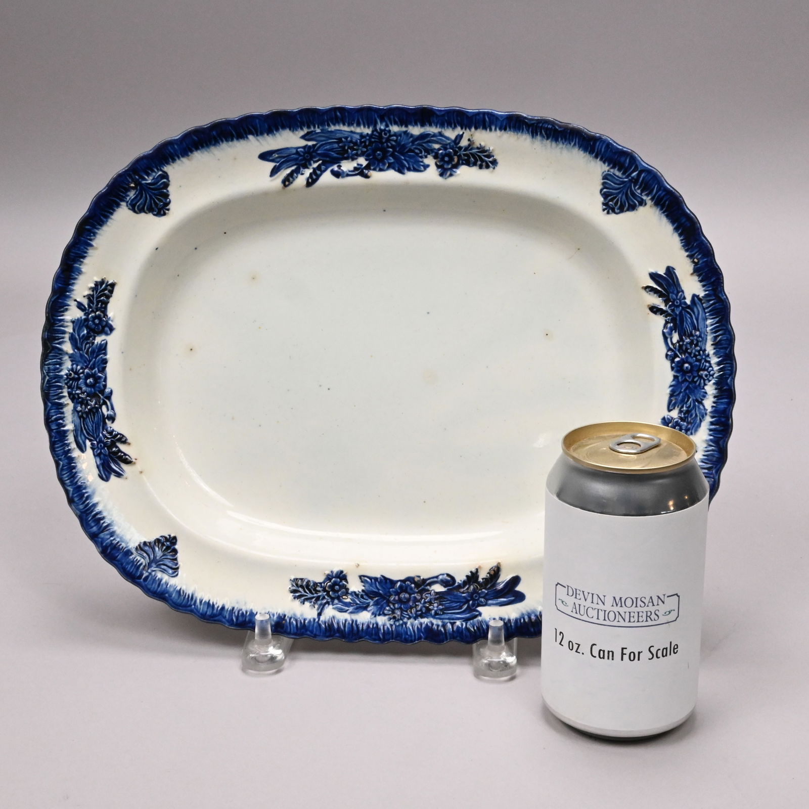 Four Staffordshire Shell-Edge Platters - 13