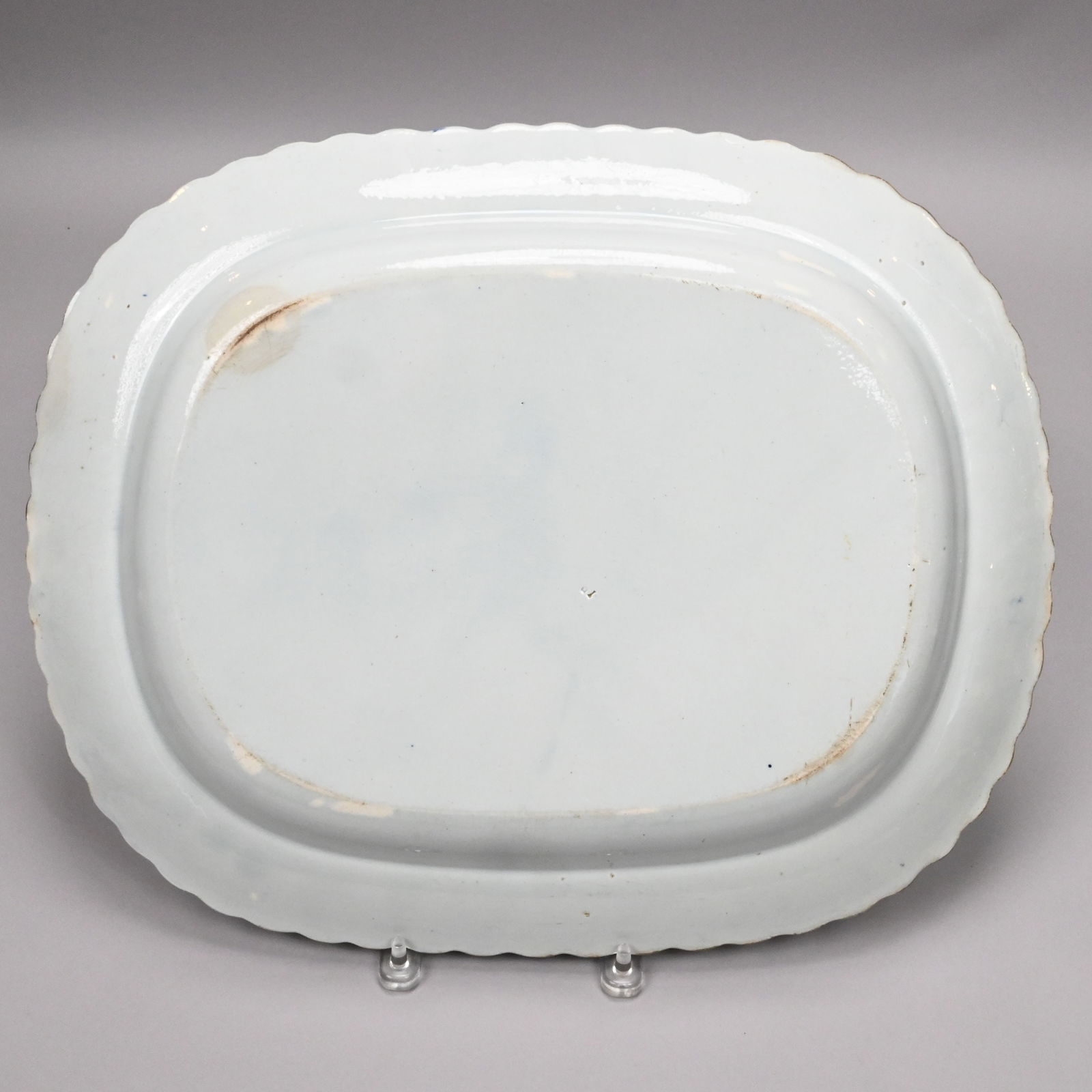 Four Staffordshire Shell-Edge Platters - 4