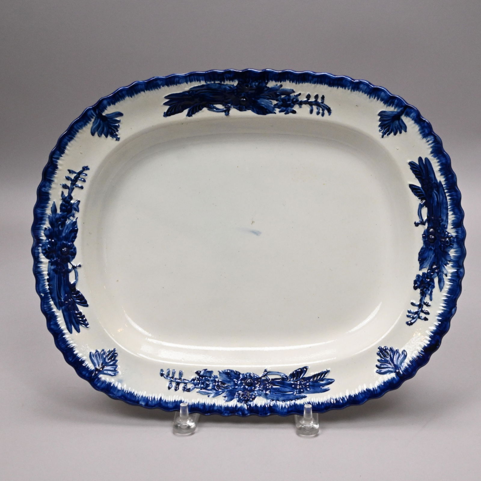 Four Staffordshire Shell-Edge Platters - 9