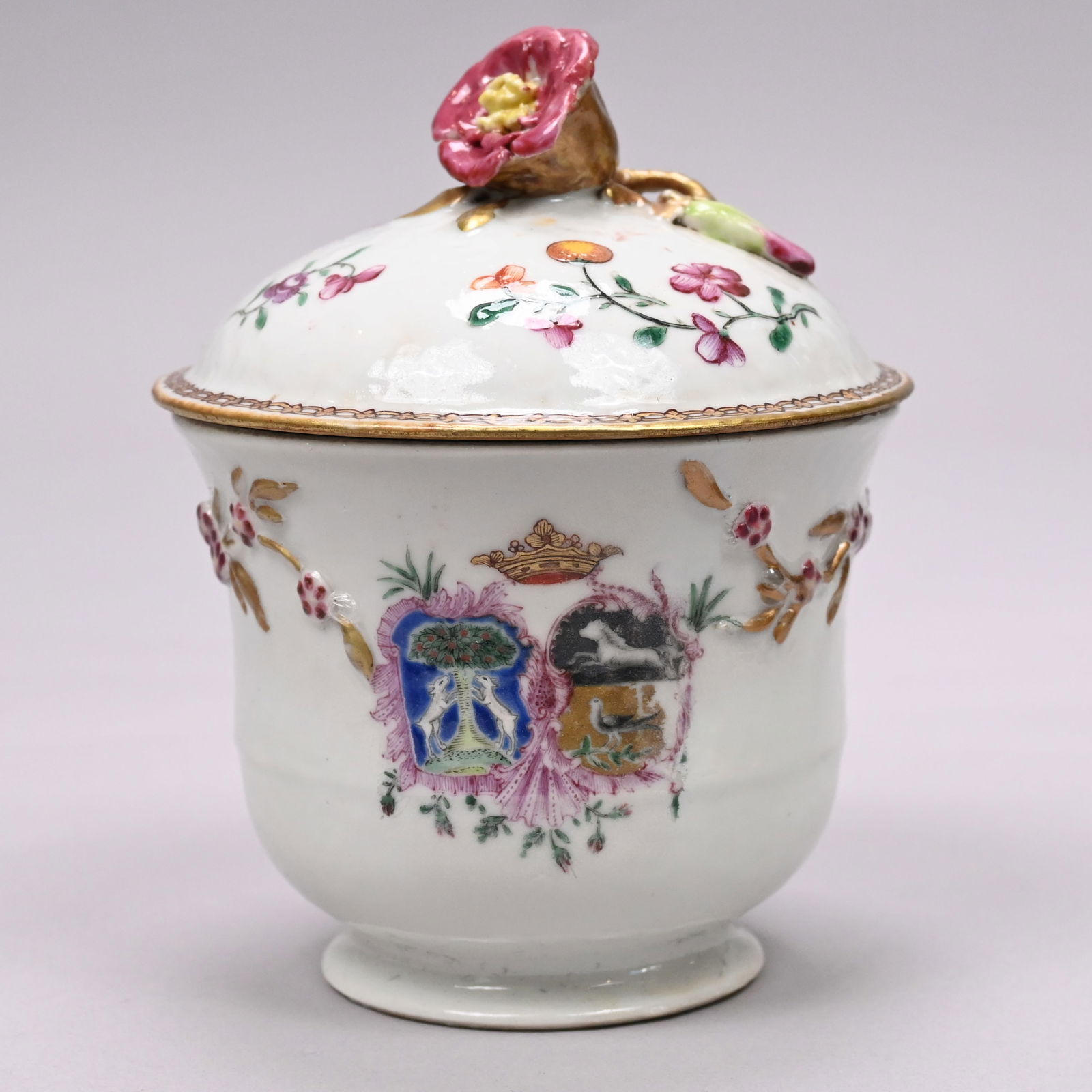 Three Chinese Export Porcelain Serving Wares - 2