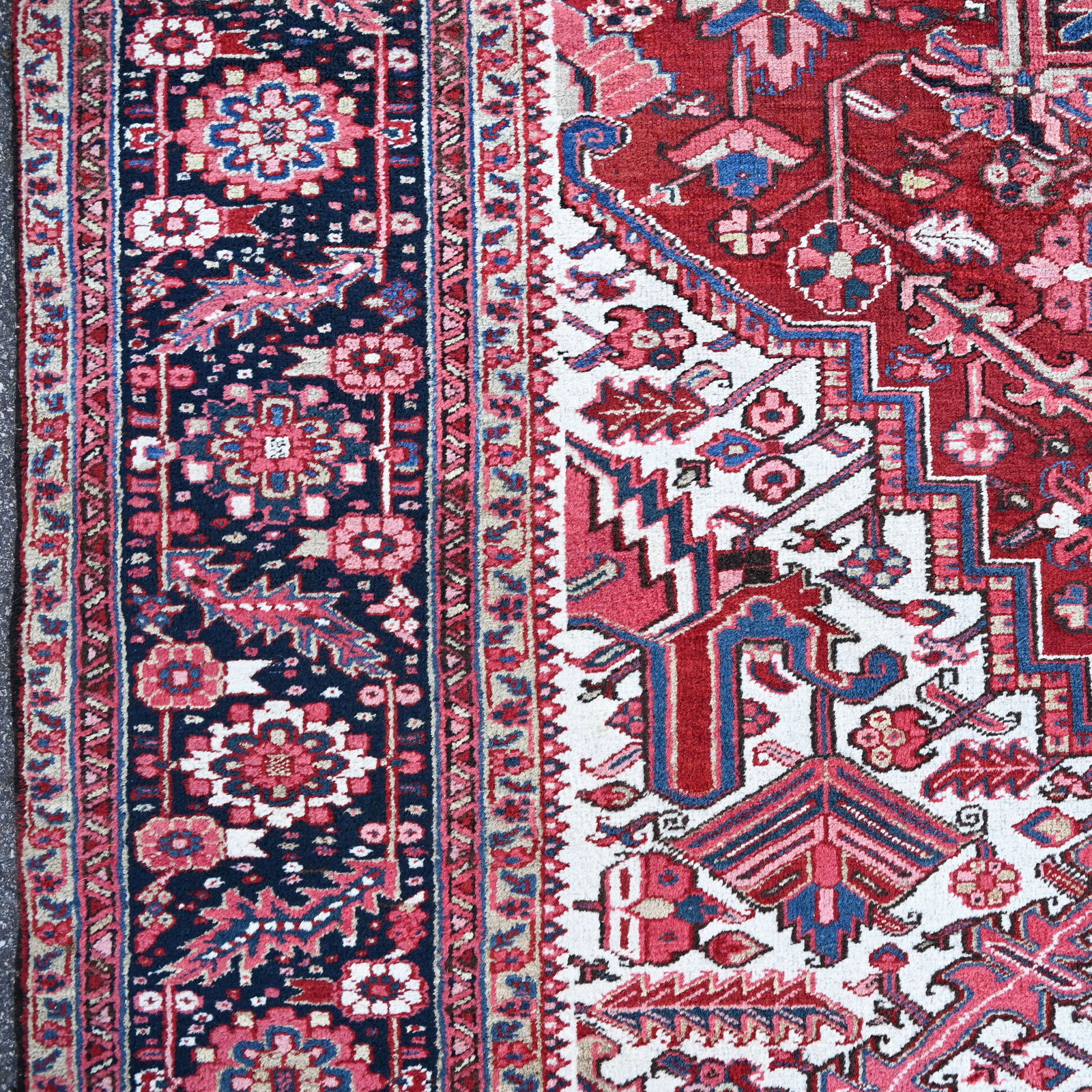 Palatial Heriz Carpet, Persia - 11