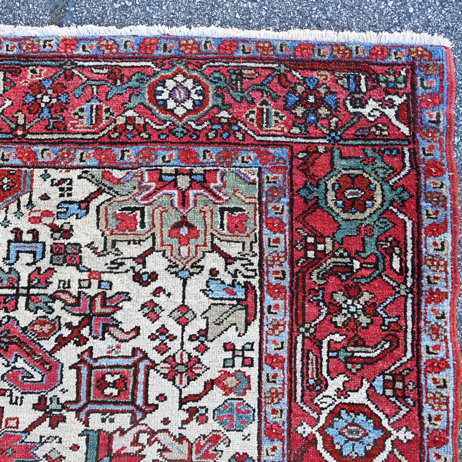 Heriz Rug, Northwest Persia - 4