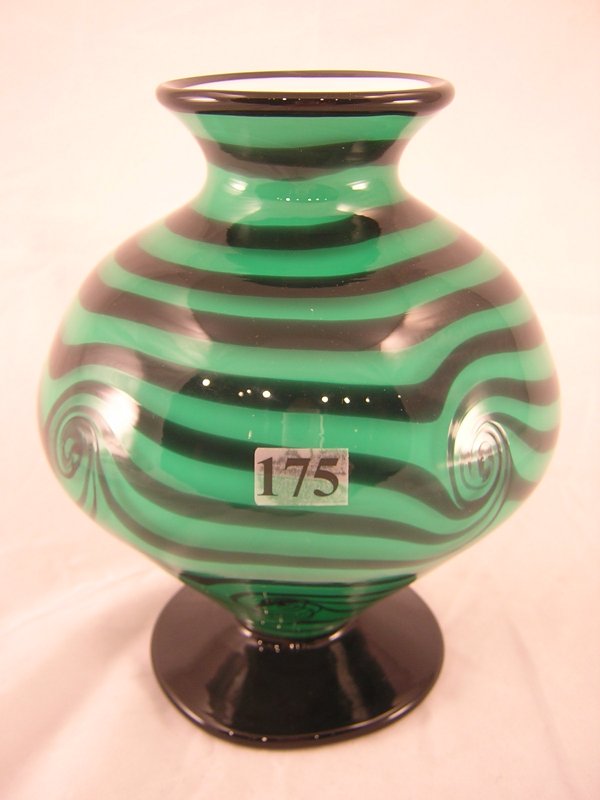 Dave Fetty sample: the Milk Glass interior is the : Dave Fetty sample: the Milk Glass interior is the perfect background for emerald green and applied threads and off hand swirls by Dave Fetty. Note the applied black top edge and the applied black foot