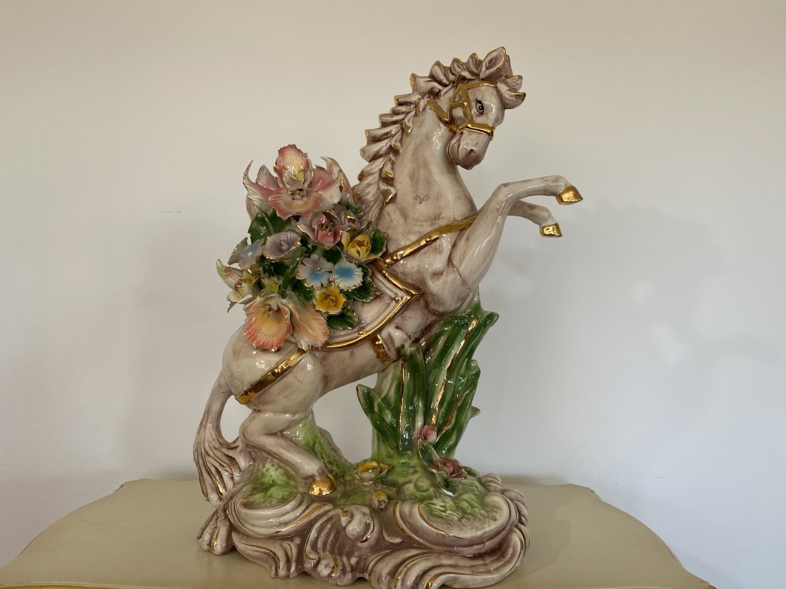 Large Capodimonte horse (1 of 10)
