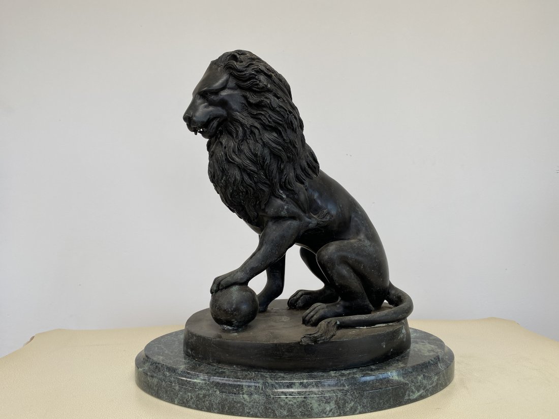 Bronze lion sculpture (1 of 5)
