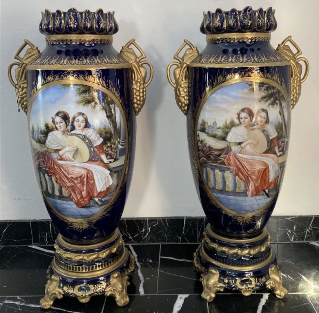 Large Pair of French Style Porcelain Urns Vases (1 of 5)
