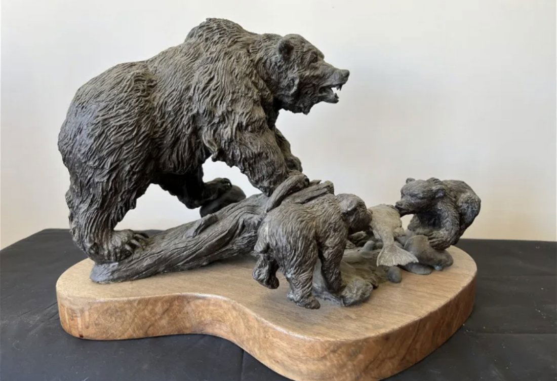 Limited Bronze Bears Family by Lorenzo Ghiglieri (1 of 6)