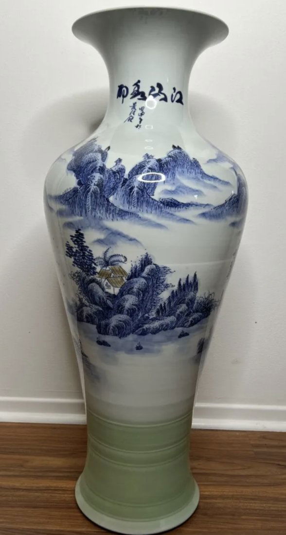 Large Chinese Fine Porcelain Vase (1 of 3)