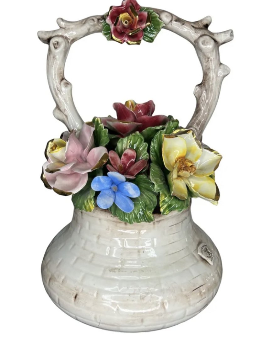 Large Italian Capodimonte Wishing Well Flowers (1 of 2)