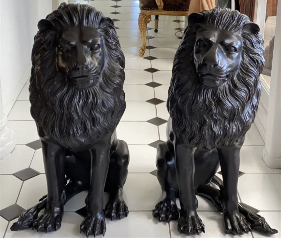 Pair of Lions Bronze Sculptures (1 of 5)
