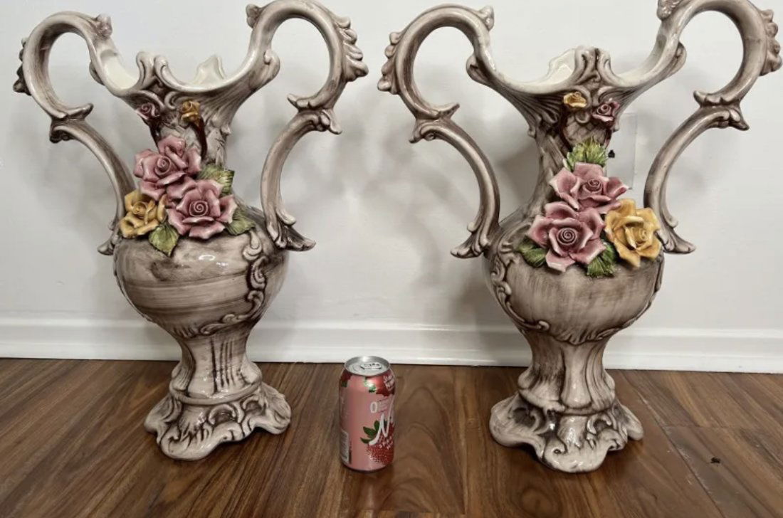 Pair of Italian Capodimonte Porcelain Flowers Vases (1 of 5)