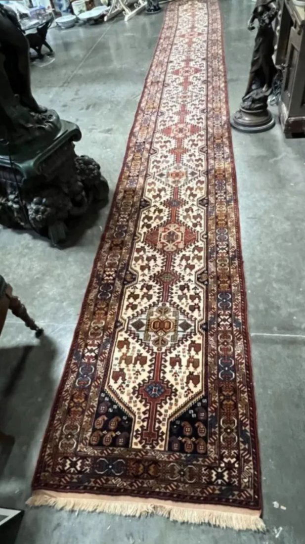 Runner Persian Hand made Rug (1 of 5)