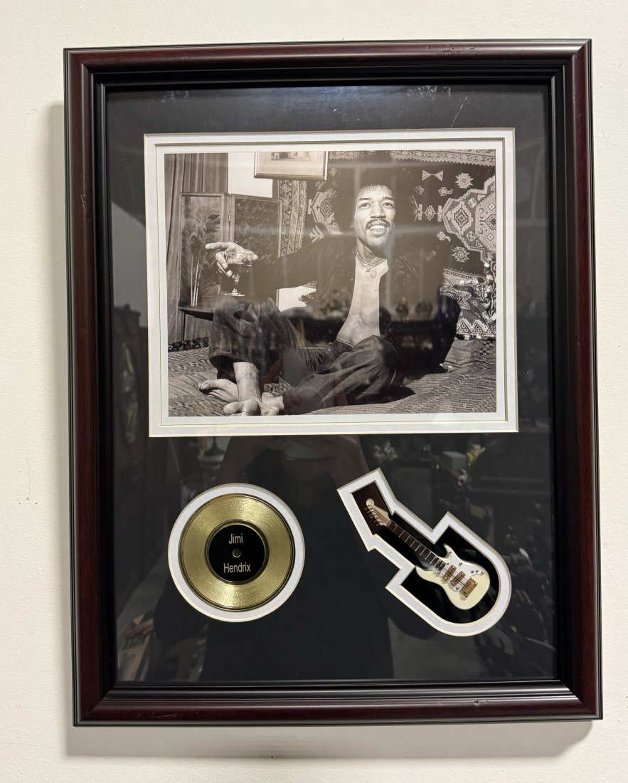 Jimi Hendrix Memorabilia (1 of 1)