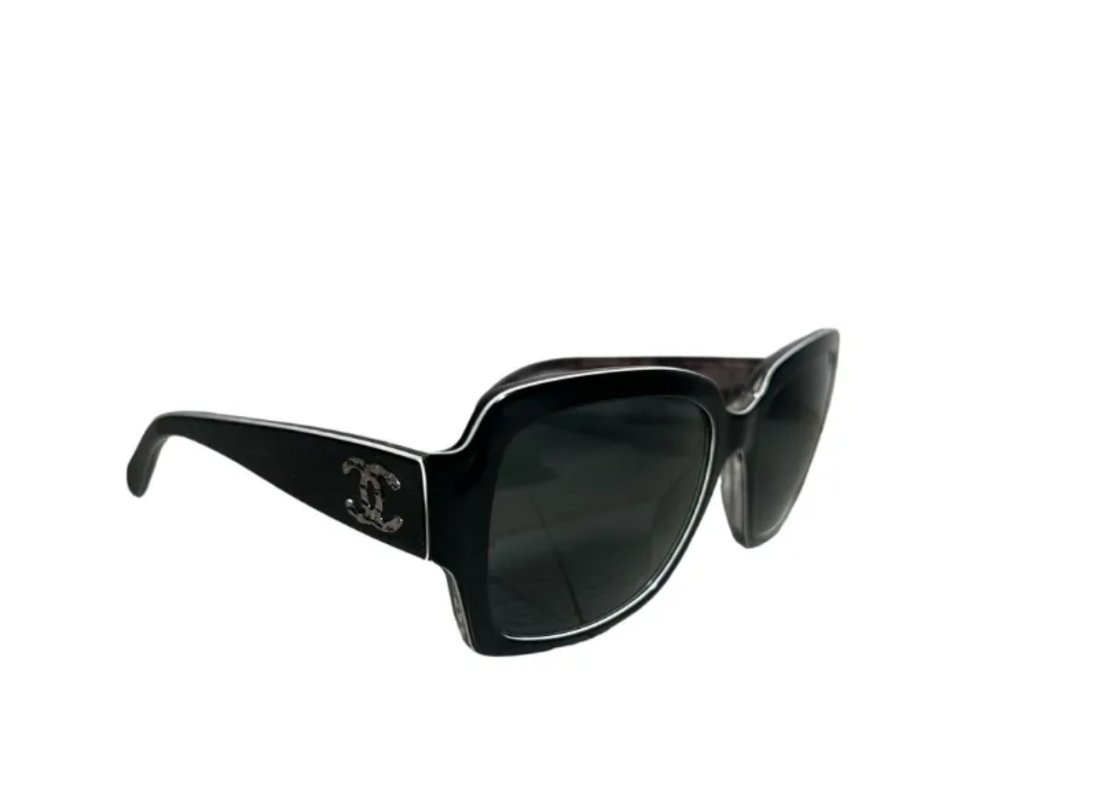 Chanel Woman Sunglasses: Made in Italy