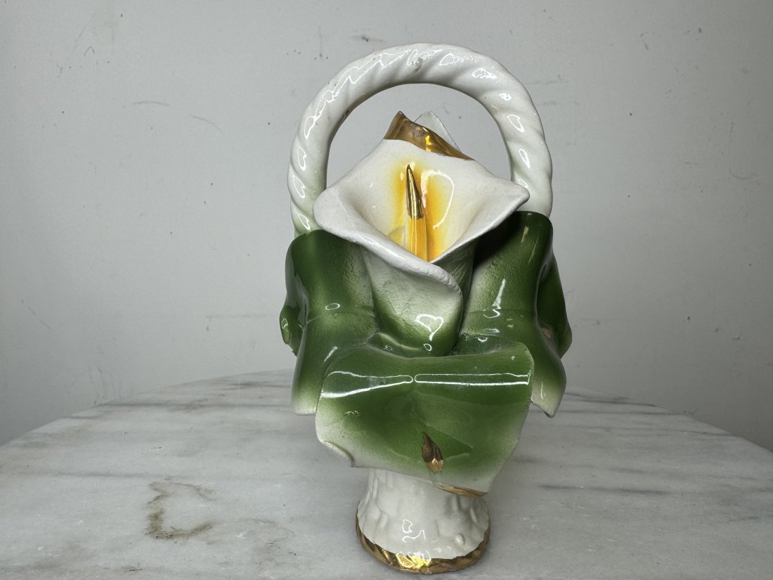 Capodimonte Porcelain Flowers Basket (1 of 3)