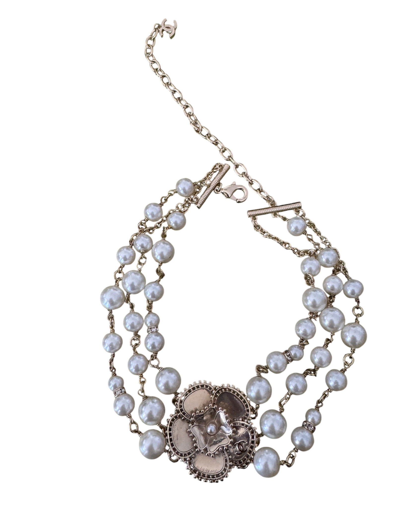 Chanel Pearl Necklace (1 of 4)