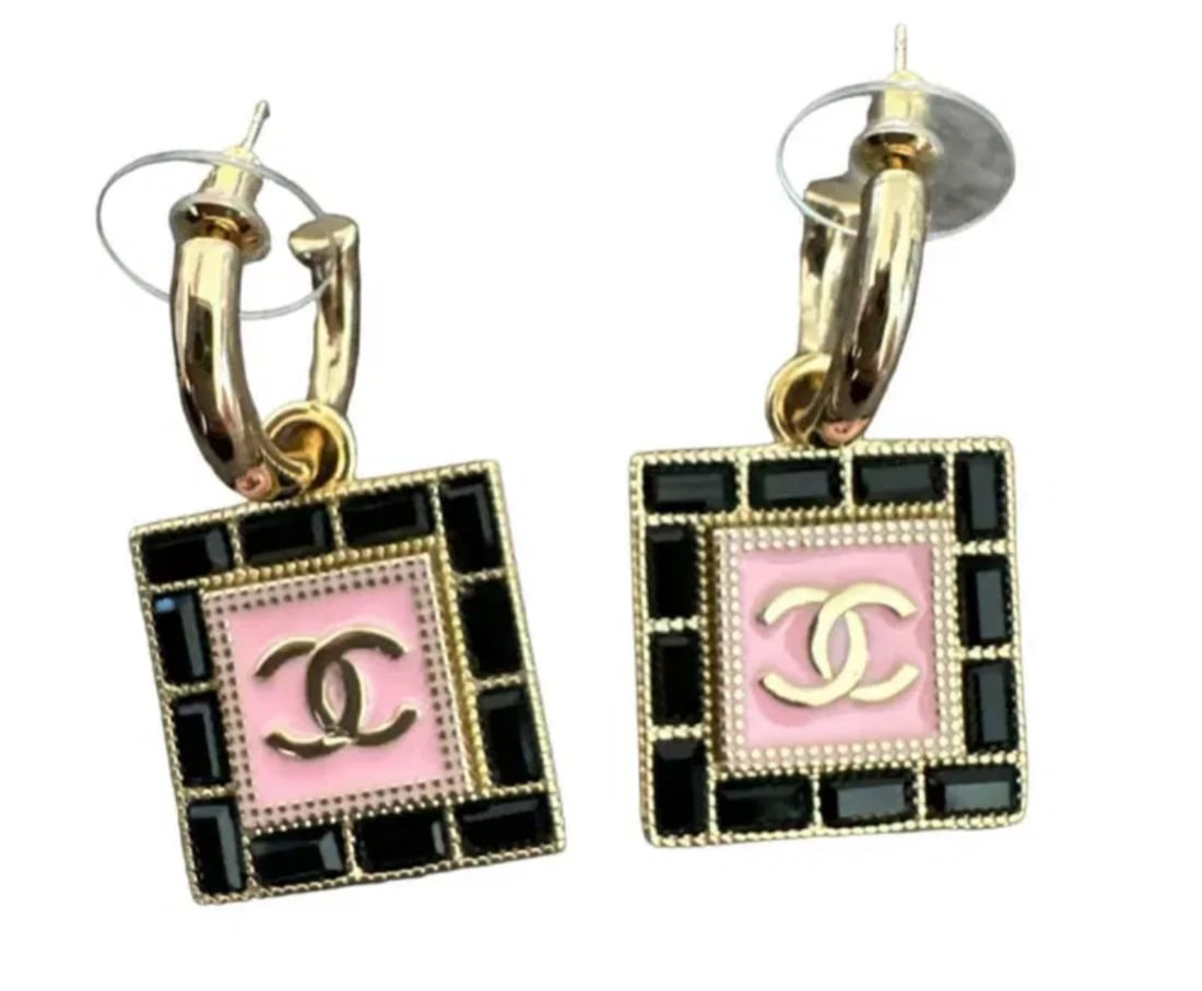 Chanel Pendant Earrings (1 of 2)