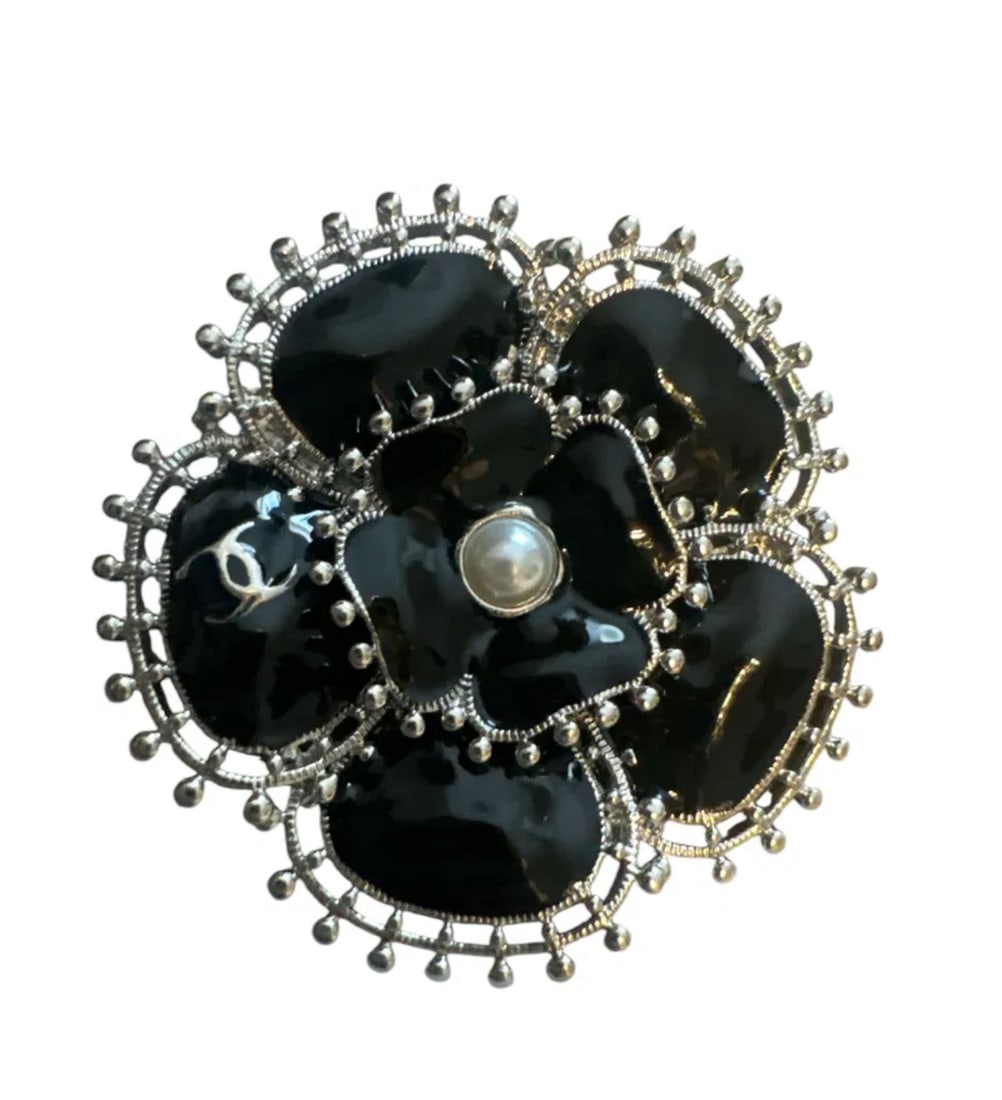 Chanel Camélia ceramic pin & brooche: Very good condition- Includes box - Shipping only.