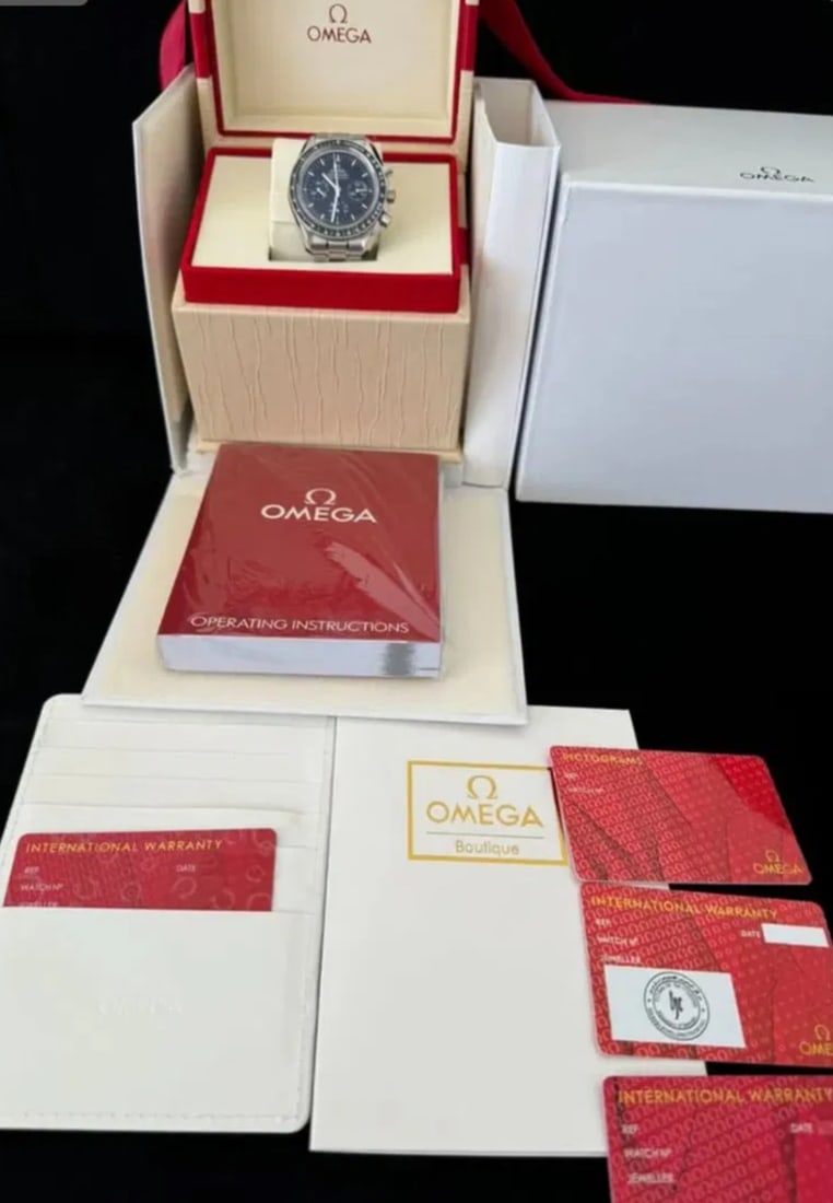 Omega Speedmaster Moonwatch Professional Master Chronometer Sapphire Sandwich (1 of 4)
