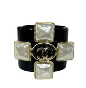 CHANEL Resin Baguette Crystal CC Cuff Bracelet M Black