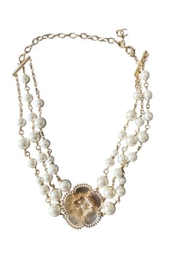 CHANELPearl Necklace